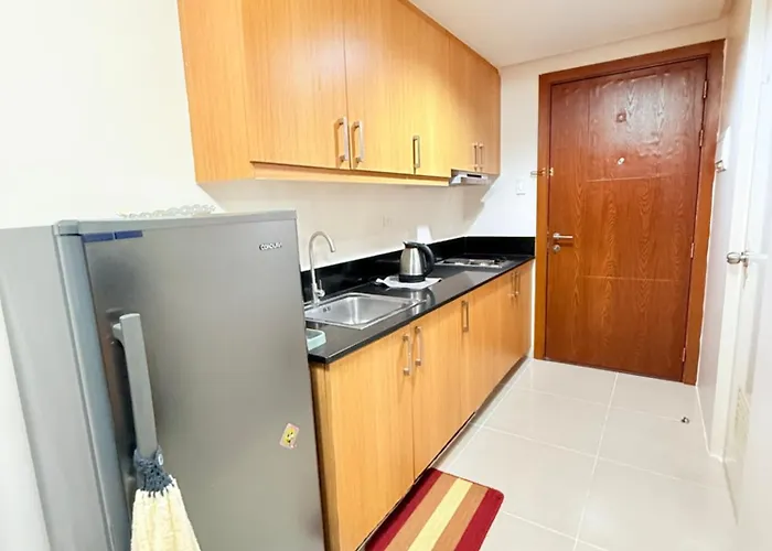 Shell Residences Twin By Paul Apartment Manila