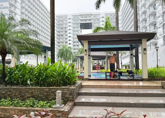 Shell Residences Twin By Paul Apartment Manila